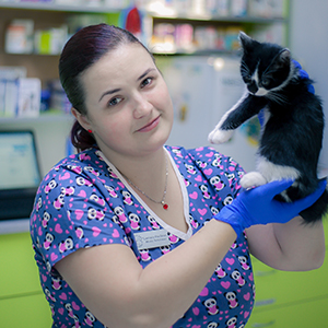 doctor veterinar Lavinia Poclitar